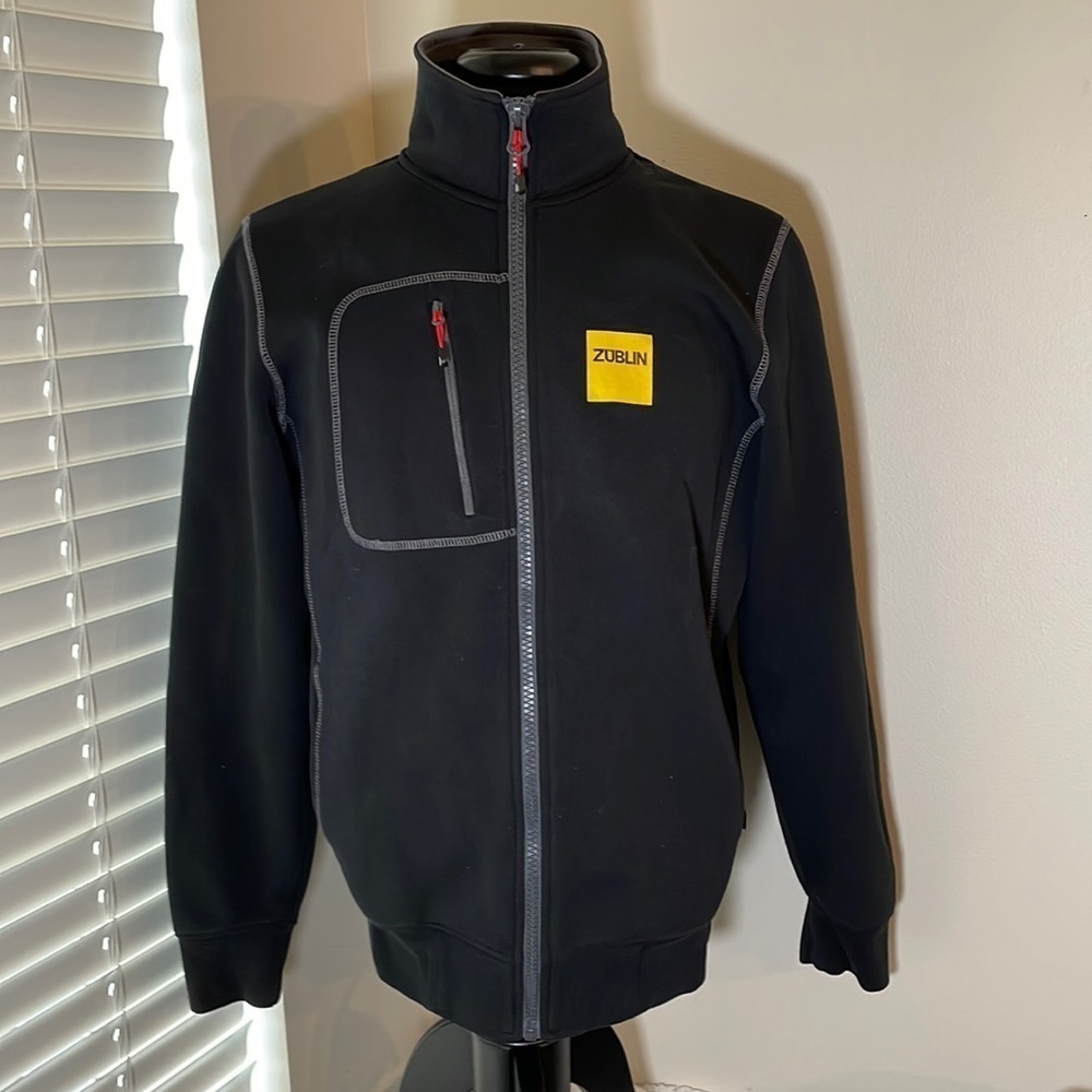 4 Code Lightweight Jacket Size Medium